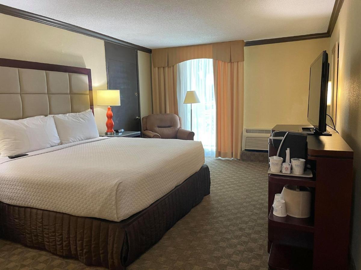 Wingate Houston Near Nrg Park/Medical Center Hotel Bagian luar foto