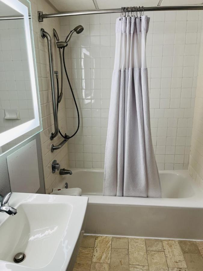 Wingate Houston Near Nrg Park/Medical Center Hotel Bagian luar foto